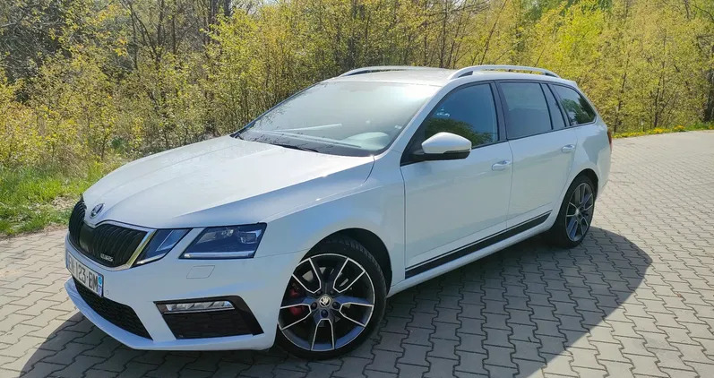 mazowieckie Skoda Octavia cena 68700 przebieg: 215000, rok produkcji 2017 z Szydłowiec